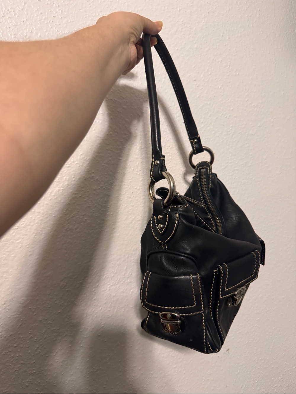 Marc Jacobs Blake Black Leather hobo Bag with Cream Contrast Stitching - Picture 3 of 16